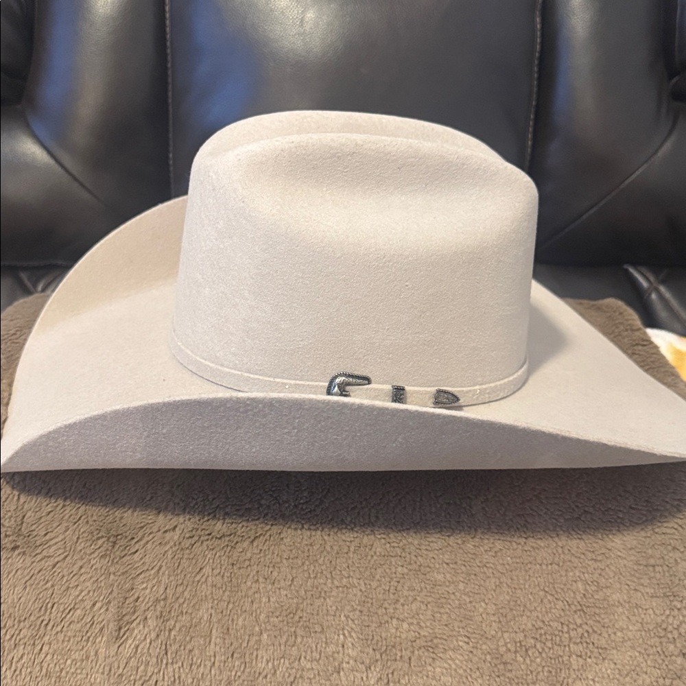 Stylish Cream Cowboy Hat